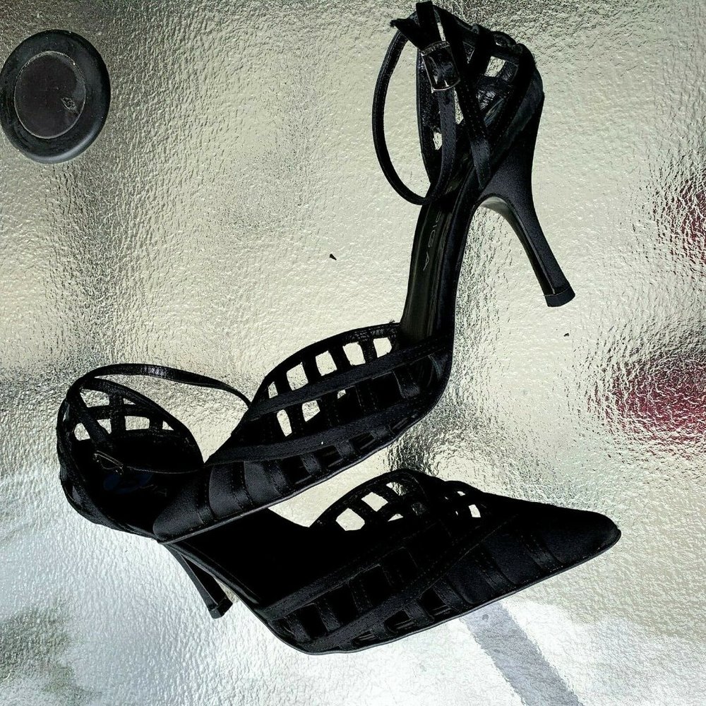 Via Spiga black satin stripe shoes US size 6.5 - Picture 2 of 11